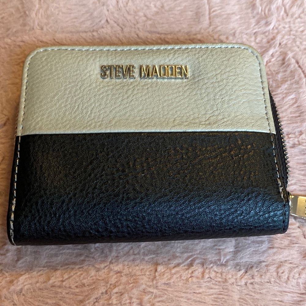 Steve Madden Wallet
